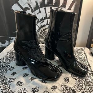 Split Toe Tabi Boots
